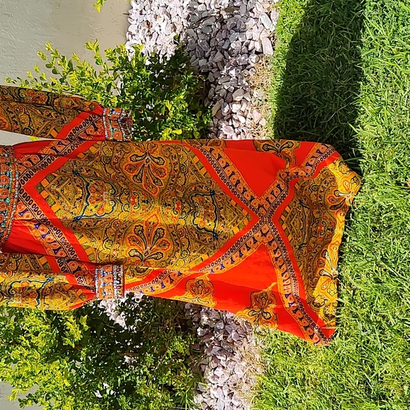 60's/70's Patterned Maxi dress - Picture 3 of 5